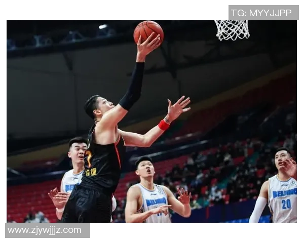 CBA激战北京首钢与深圳队绝杀对决精彩回顾与分析 CBA激战北京首钢与深圳队绝杀对决精彩回顾与分析